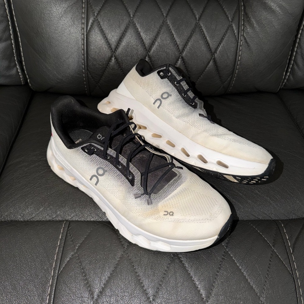 On Running Men's Black and White Athletic Shoes